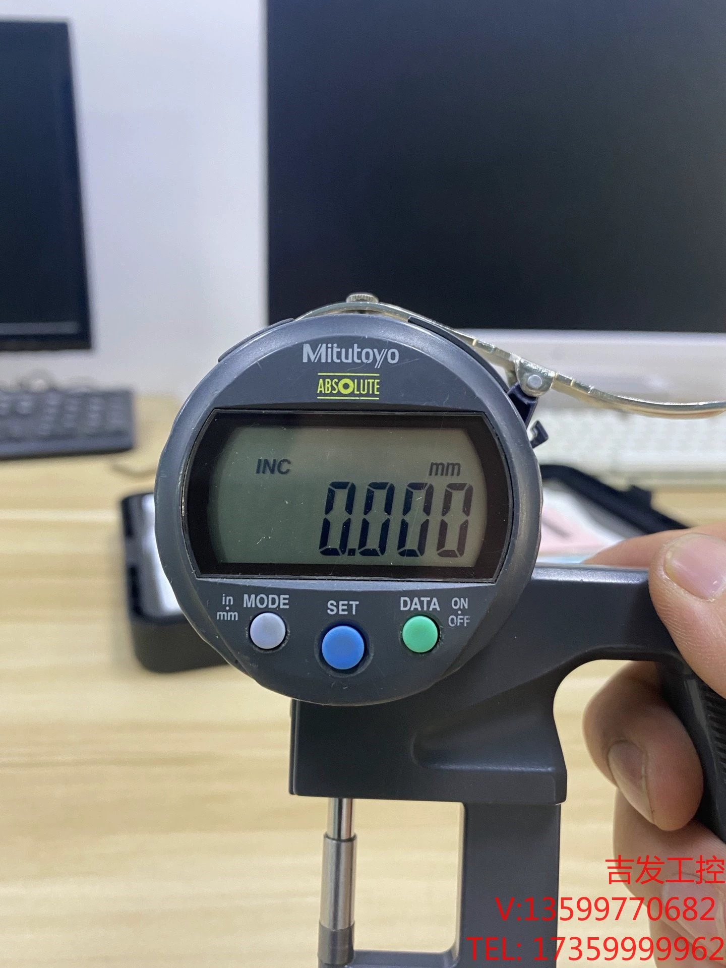 新老mf47万用表比较_买老表还是新表比较好_手表定律是指一个人有一只表
