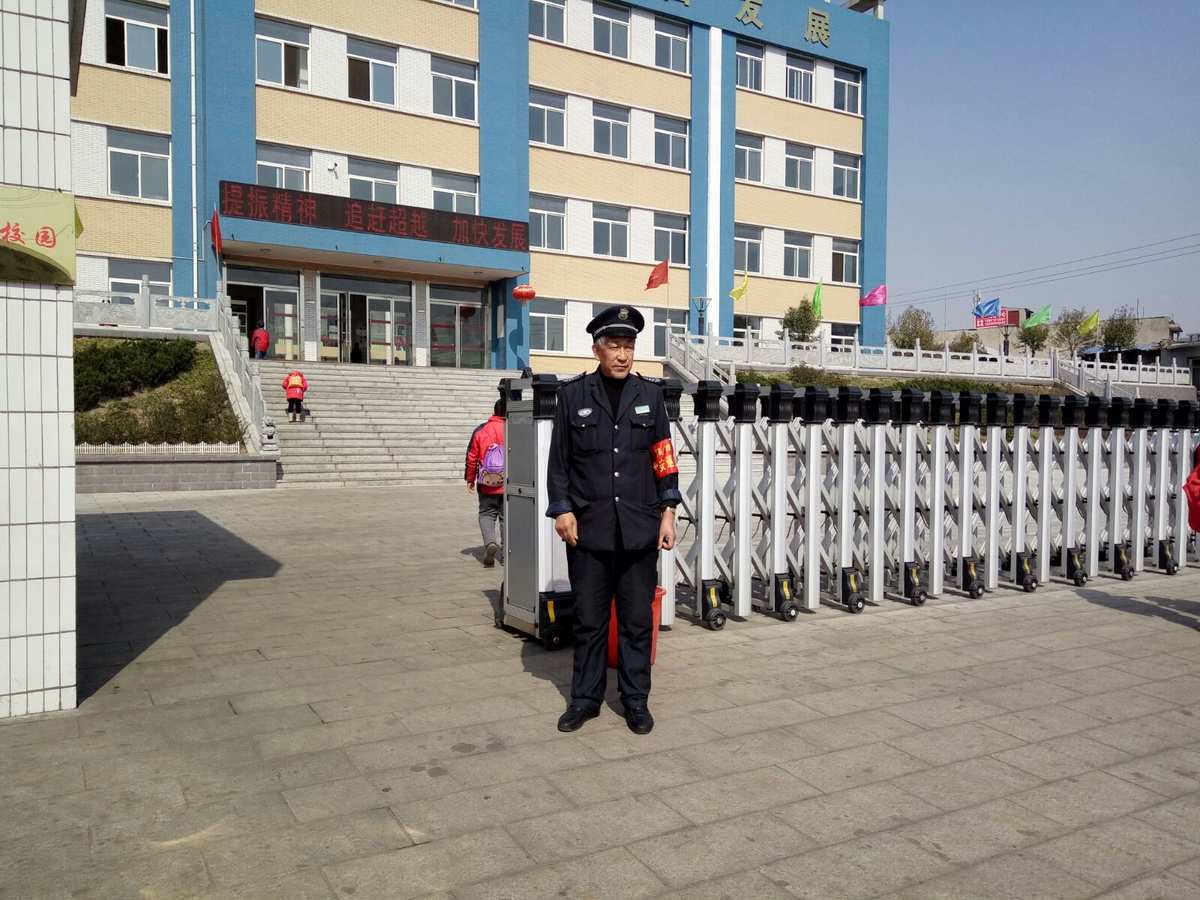 大门打开看见什么风水最好_大门打开的图片_打开大门