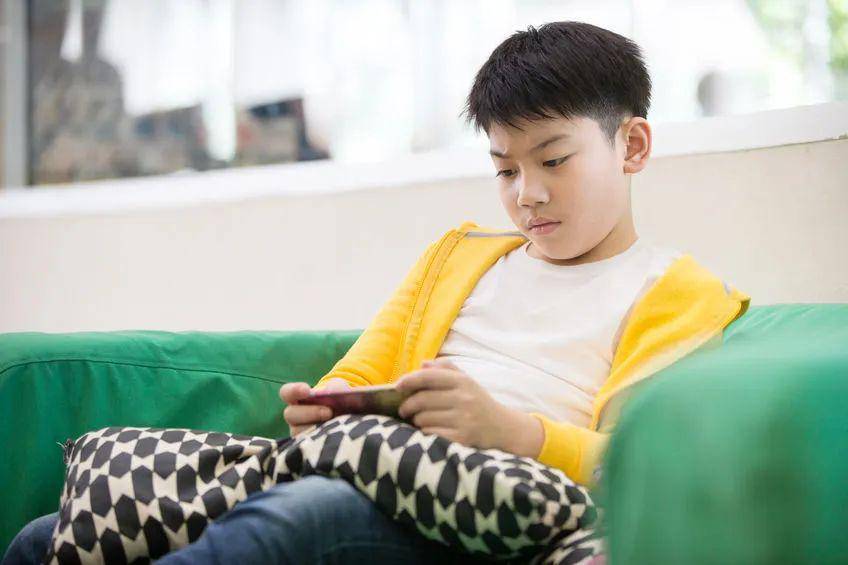 苹果怎么设置小孩玩的时间_iphone游戏时间_苹果手机儿童游戏时间