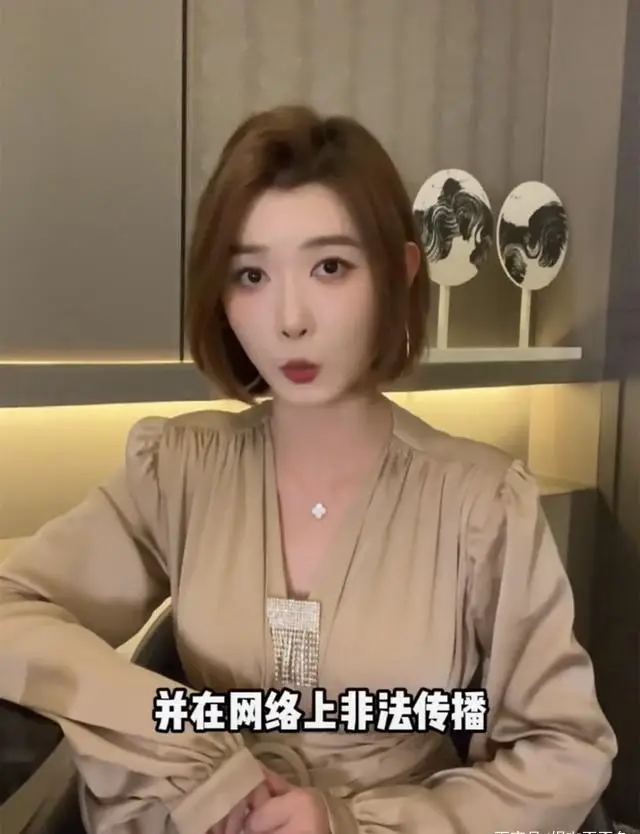 三妹卖手机游戏下载_三妹被抓回来_卖艺三姐妹是哪部电视剧