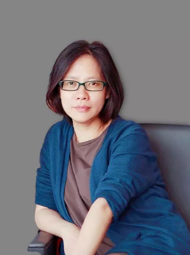 深入探寻加茂宪纪的文学之美：赞誉背后的人生哲理和情感细腻