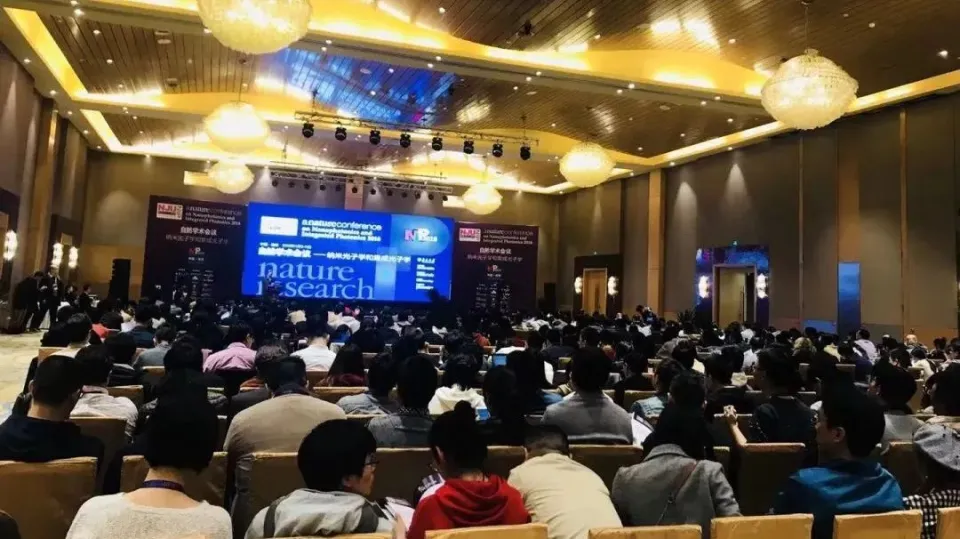 手机腾讯会议怎么录屏有声音_录屏腾讯会议声音手机有杂音_录屏腾讯会议声音手机有声音吗