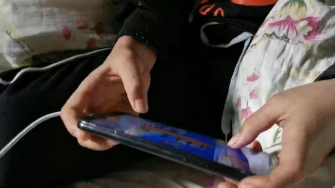 小孩手机游戏简单好玩_小孩手机游戏充钱怎么退_十岁的小孩手机游戏