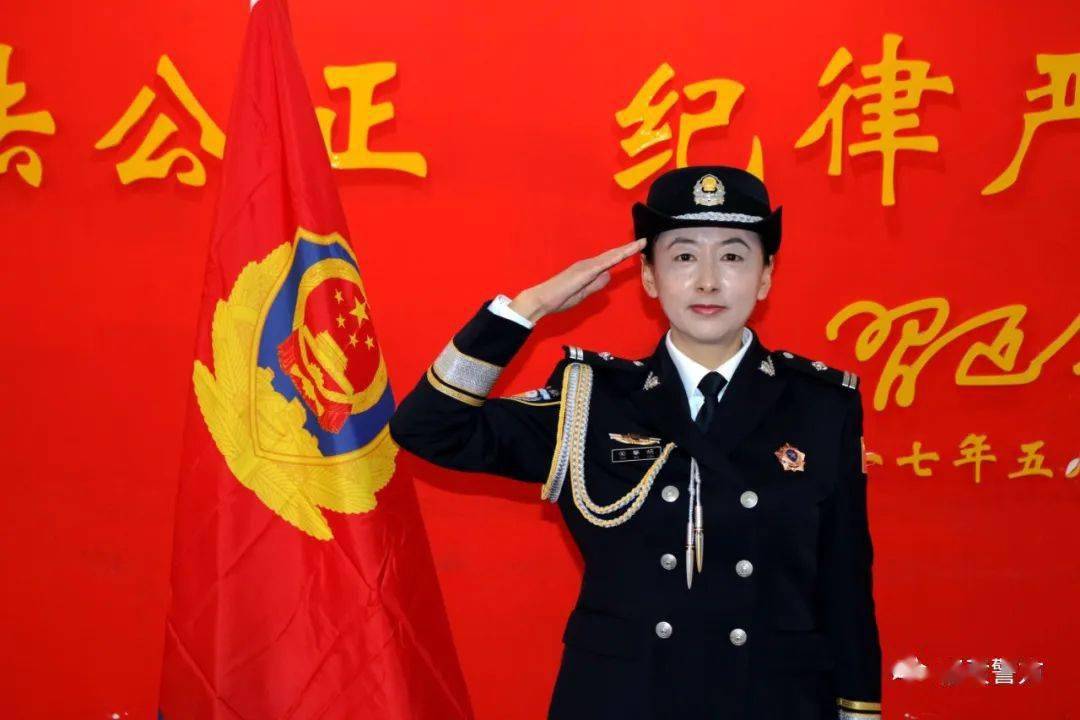 模拟警察器真实版手机游戏大全_手机版真实警察模拟器游戏_模拟警察器真实版手机游戏